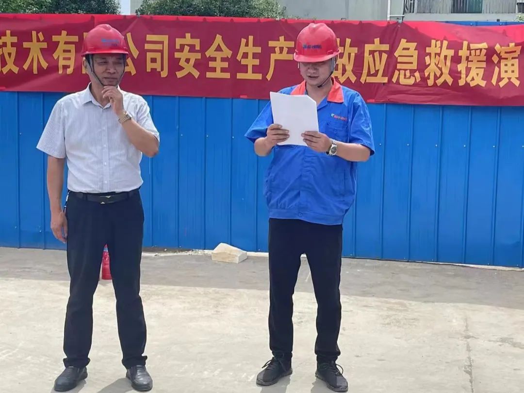 指揮長端義金（左）、副指揮長楊祥仁（右）