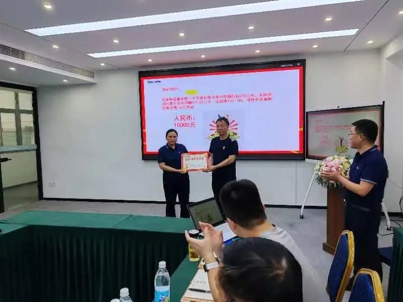 午夜看片福利公司